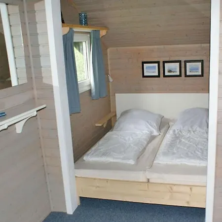 - Log Cabin For The Whole Family *